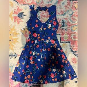 Candie’s Floral Blue Dress Back Cutout Bow Small